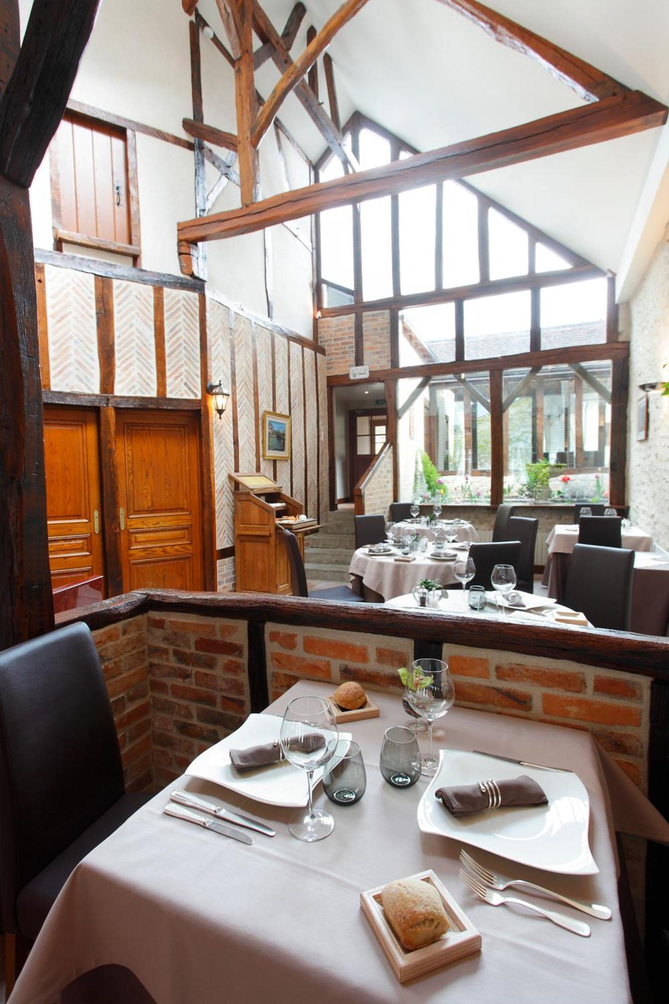 La Chaumiere Hotel Aubigny-sur-Nere Luaran gambar
