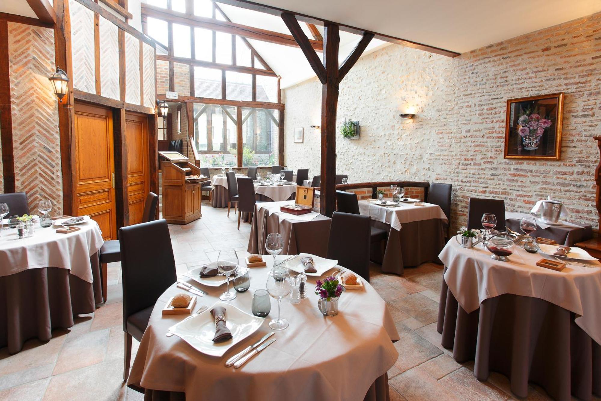 La Chaumiere Hotel Aubigny-sur-Nere Luaran gambar