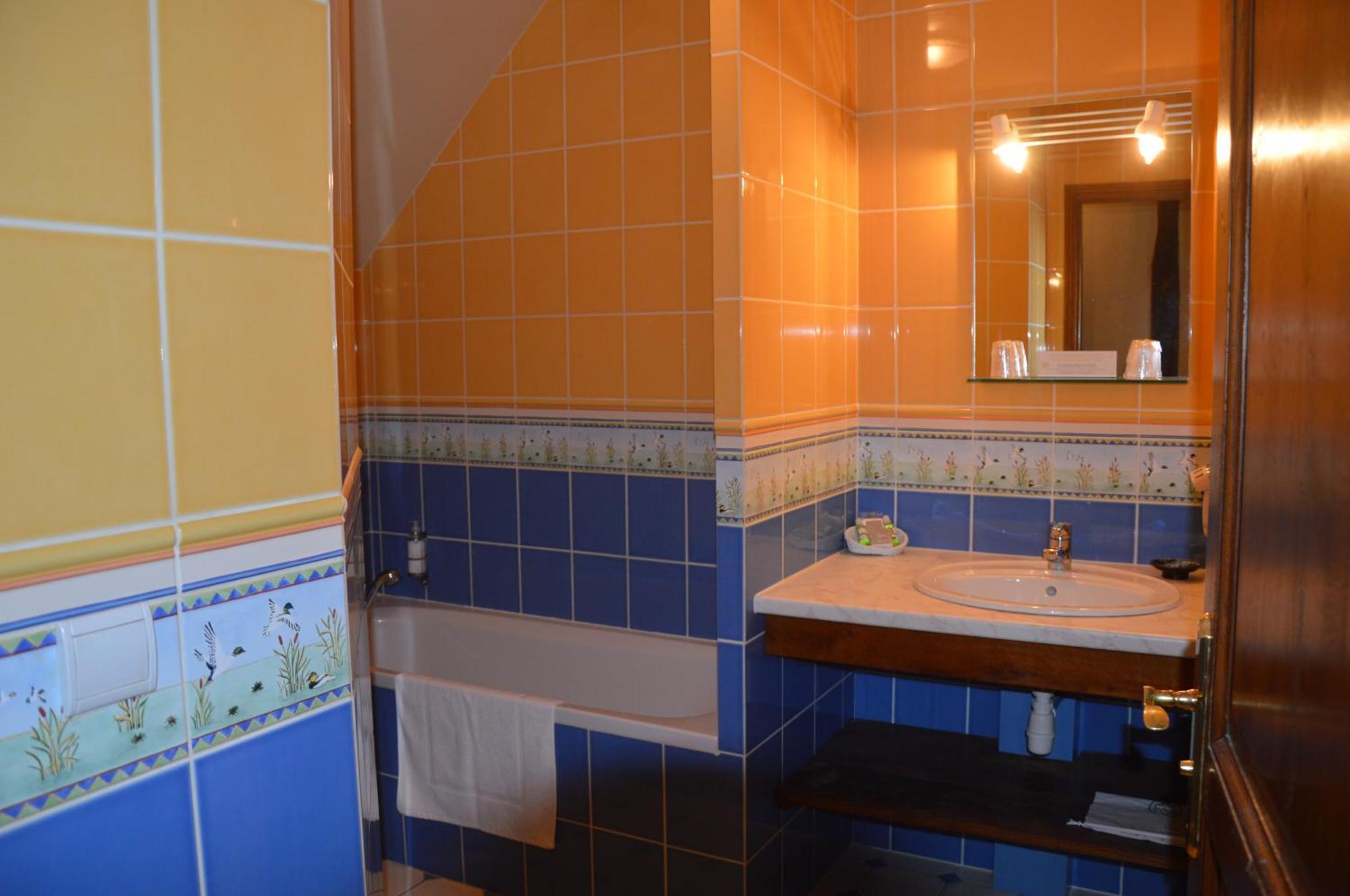 La Chaumiere Hotel Aubigny-sur-Nere Luaran gambar